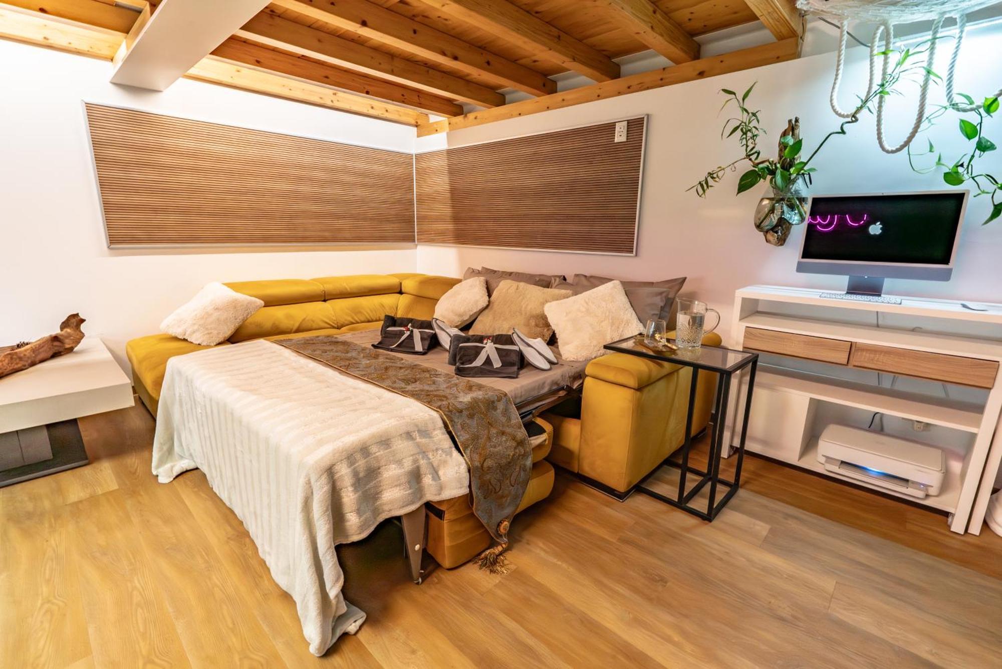 Luxe & Central Haven - Jacuzzi, Sauna, Steam, Private Parking โกโม ภายนอก รูปภาพ